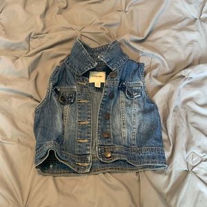 Sleeveless Jean Jacket